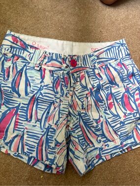 Lilly Pulitzer White Cotton Sailboat Print Shorts with Blue & Pink Accents